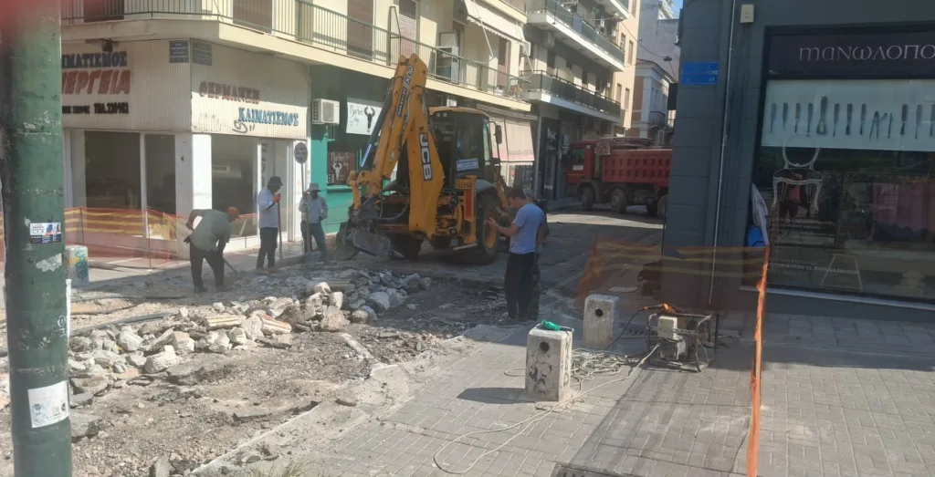 Πάτρα: Ολοι οι δρόμοι οδηγούν σε μποτιλιάρισμα - Κομφούζιο από τα έργα σε Καραϊσκάκη, Ερμού και Αγίου Ανδρέου ΦΩΤΟ Πάτρα: Ολοι οι δρόμοι οδηγούν σε μποτιλιάρισμα - Κομφούζιο από τα έργα σε Καραϊσκάκη, Ερμού και Αγίου Ανδρέου ΦΩΤΟ