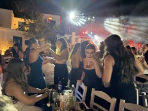 Η ΝΕΠ το... έκαψε στο «Metropolis», τιμή και στο παιχνίδι-γιορτή στο Μεσολόγγι
