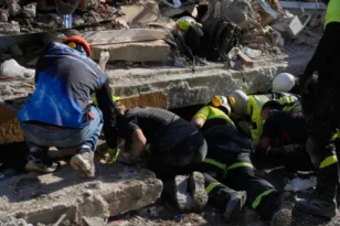 Σεισμός στην Κολομβία: Μάχη με τον χρόνο για τους εγκλωβισμένους – Πάνω από 250 οι νεκροί