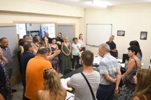 Πάτρα: Διαμαρτυρία γονέων και εκπαιδευτικών για τις συγχωνεύσεις τμημάτων
