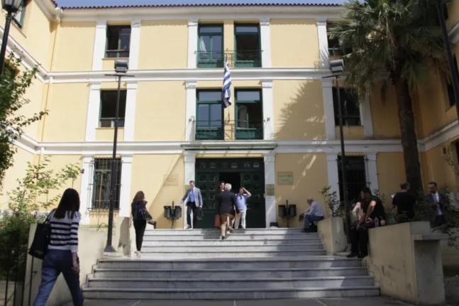 Αναβολή για τις 27 Αυγούστου στη δίκη του συζύγου της παρουσιάστριας