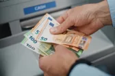 Σε ΦΕΚ η διπλή επιστροφή ενοικίου για εκπαιδευτικούς και υγειονομικούς