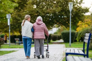 13 περισσότερα χρόνια χωρίς άνοια; Οι 3 παράγοντες που κάνουν τη μεγάλη διαφορά μετά τα 45