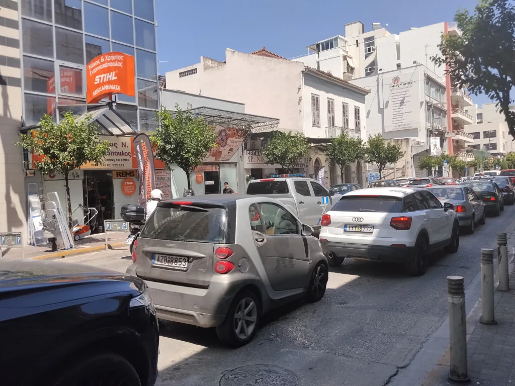 Η Πάτρα στα όρια της: Κυκλοφοριακό έμφραγμα από τα ταυτόχρονα εργοτάξια ΧΑΡΤΗΣ Η Πάτρα στα όρια της: Κυκλοφοριακό έμφραγμα από τα ταυτόχρονα εργοτάξια ΧΑΡΤΗΣ