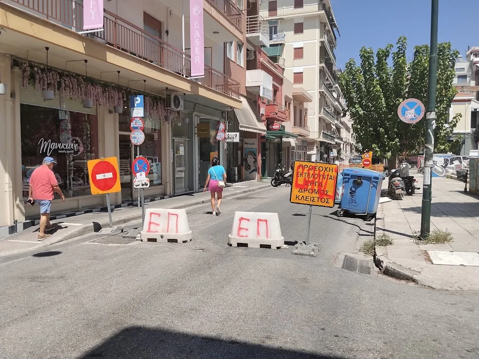 Η Πάτρα στα όρια της: Κυκλοφοριακό έμφραγμα από τα ταυτόχρονα εργοτάξια ΧΑΡΤΗΣ Η Πάτρα στα όρια της: Κυκλοφοριακό έμφραγμα από τα ταυτόχρονα εργοτάξια ΧΑΡΤΗΣ