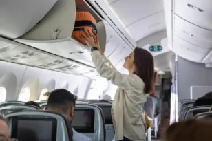 Αυτή η αεροπορική θα χρεώνει ακόμη και το ντουλάπι πάνω από το κάθισμα