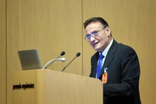Πέθανε στα 57 του ο δήμαρχος Φούρνων Δημήτρης Καρύδης