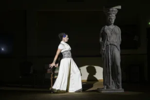 «Η Καρυάτιδα!» του Γιώργου Καπουτζίδη έρχεται στην Πάτρα στις 27 Αυγούστου