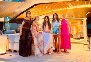 Κίμπερλι Γκιλφόιλ: Οργώνει το Ιόνιο με τη Lamborghini των θαλασσών!