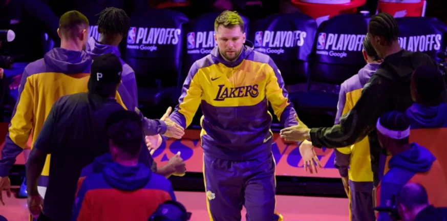 Οι Lakers αλλάζουν χέρια για πάνω από 12 δισ. δολάρια – Νέο ρεκόρ στην ιστορία του αθλητισμού