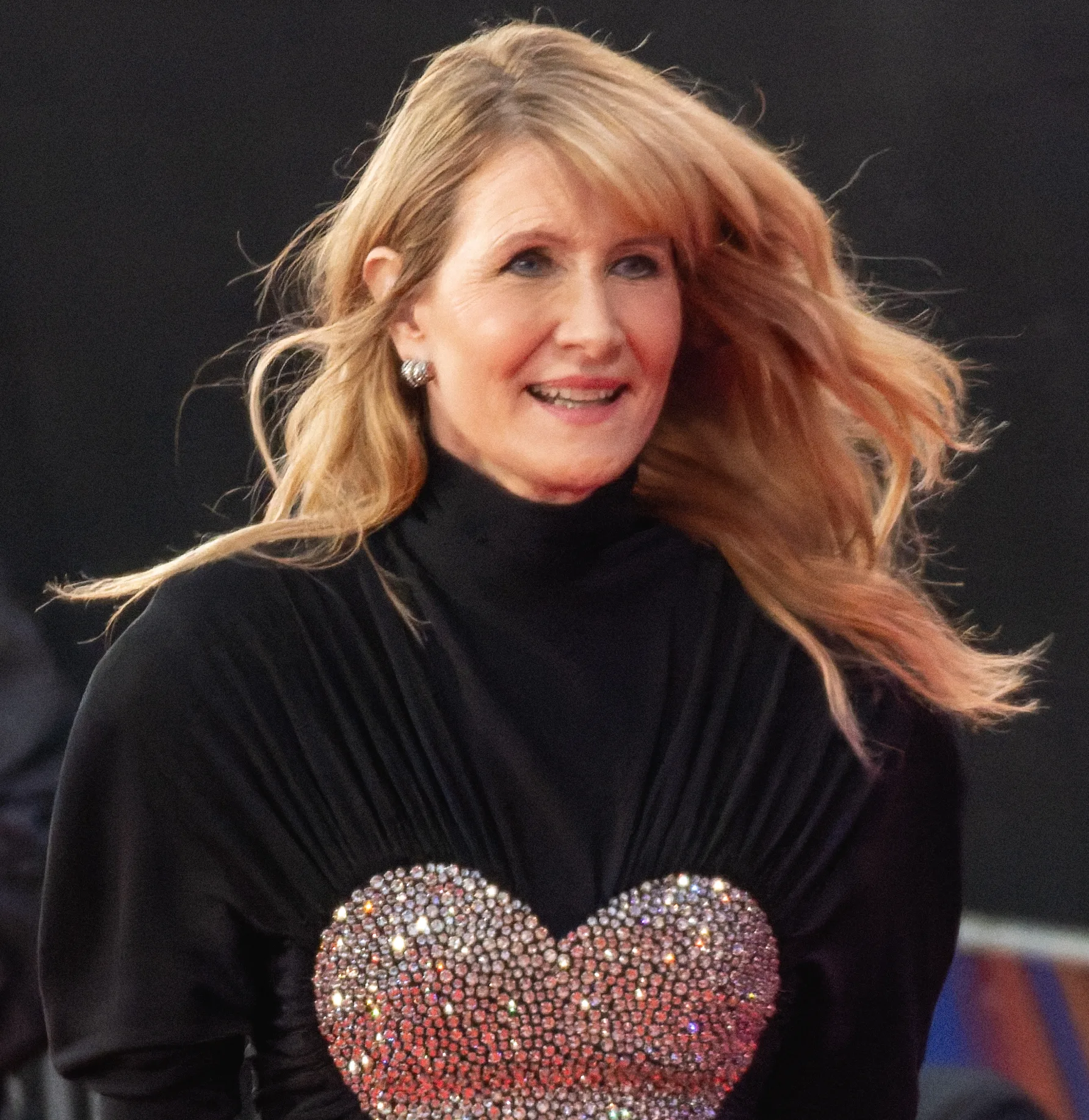 Το «Big Little Lies» επιστρέφει: Τα παιδιά μεγάλωσαν και όλα αρχίζουν με ένα κομμένο δάχτυλο Η Laura Dern που υποδύεται τη Renata στο Big Little Lies