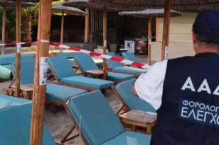 ΑΑΔΕ: «Λουκέτα» και πρόστιμα σε τουριστικές επιχειρήσεις – 174 αποδείξεις δεν κόπηκαν σε beach club της Πάρου