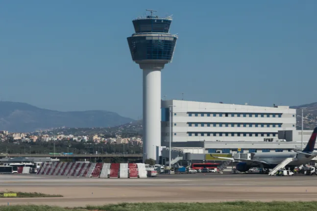 «Μπούκα» και κλοπή καλωδίων σε εγκαταστάσεις της Υπηρεσίας Πολιτικής Αεροπορίας στο Ελληνικό