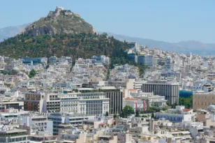Εχτισες με νόμιμη άδεια και μετά ακυρώθηκε; Η απόφαση του ΣτΕ που αλλάζει τα δεδομένα