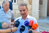 Μητσοτάκης από τα Χανιά: Το μήνυμα του Δεκαπενταύγουστου με φόντο τις πυρκαγιές