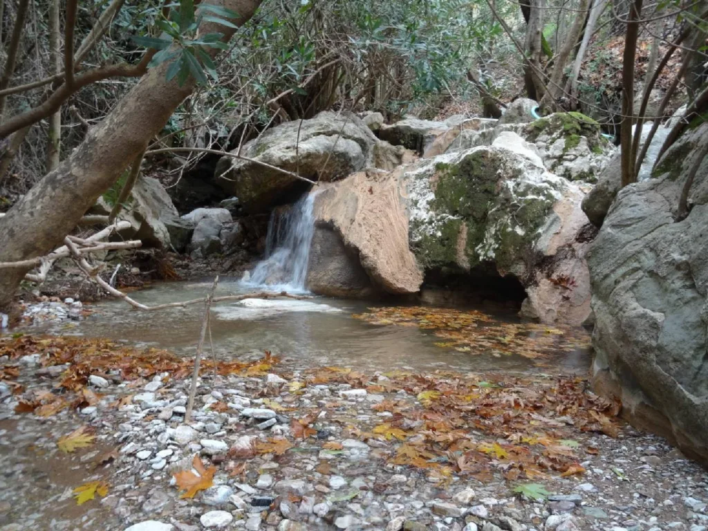 Η Πάτρα κοιτάζει επιτέλους προς το βουνό - Ετοιμο το πρώτο δίκτυο μονοπατιών Η Πάτρα κοιτάζει επιτέλους προς το βουνό - Ετοιμο το πρώτο δίκτυο μονοπατιών