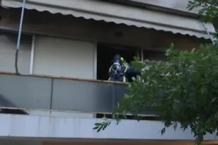 Συναγερμός τα ξημερώματα στη Νέα Σμύρνη: Φωτιά σε διαμέρισμα – Προληπτική εκκένωση της πολυκατοικίας