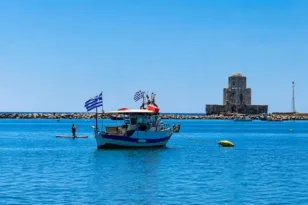 Από το «Mamma Mia!» στην «Οδύσσεια»: Πώς οι ταινίες μετατρέπουν την Ελλάδα σε τουριστικό «μαγνήτη», η ευκαιρία για την Πελοπόννησο