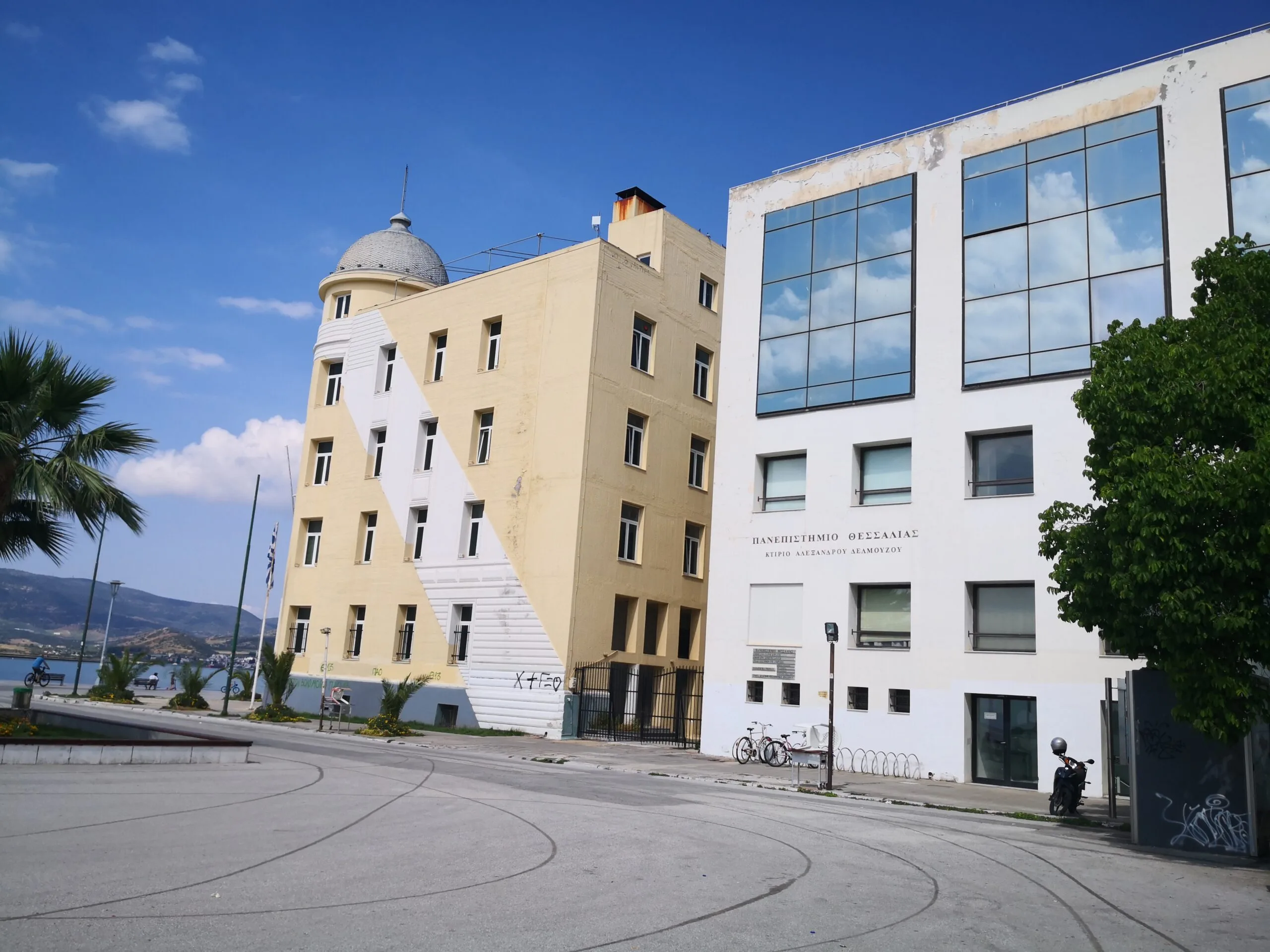 &Pi;&omicron;&iota;&omicron; &Alpha;&Epsilon;&Iota; &sigma;&tau;&eta;&nu; &Epsilon;&lambda;&lambda;ά&delta;&alpha; &chi;&rho;&eta;&mu;&alpha;&tau;&omicron;&delta;ό&tau;&eta;&sigma;&epsilon; &eta; &Upsilon;&pi;&omicron;&upsilon;&rho;&gamma;ό&sigmaf; &Pi;&alpha;&iota;&delta;&epsilon;ί&alpha;&sigmaf; &mu;&epsilon; 2,2 &epsilon;&kappa;&alpha;&tau;. &epsilon;&upsilon;&rho;ώ