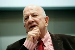 Αντώνης Πανούτσος: Παραμένει διασωληνωμένος με ιό του Δυτικού Νείλου – Πολύ σοβαρή η κατάστασή του