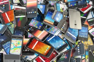 Η τεχνητή νοημοσύνη «στεγνώνει» την αγορά smartphones – Ποιοι κερδίζουν και ποιοι χάνουν