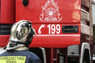 Φωτιά τώρα σε εργοστάσιο στην Ανθούσα – Σπεύδει η Πυροσβεστική