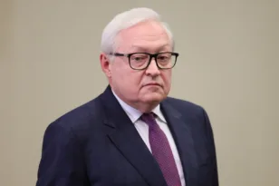 Μόσχα: «Ανοιχτοί στον διάλογο με την Ουάσινγκτον για την Ουκρανία, αλλά δεν υποχωρούμε από τις αρχές μας»
