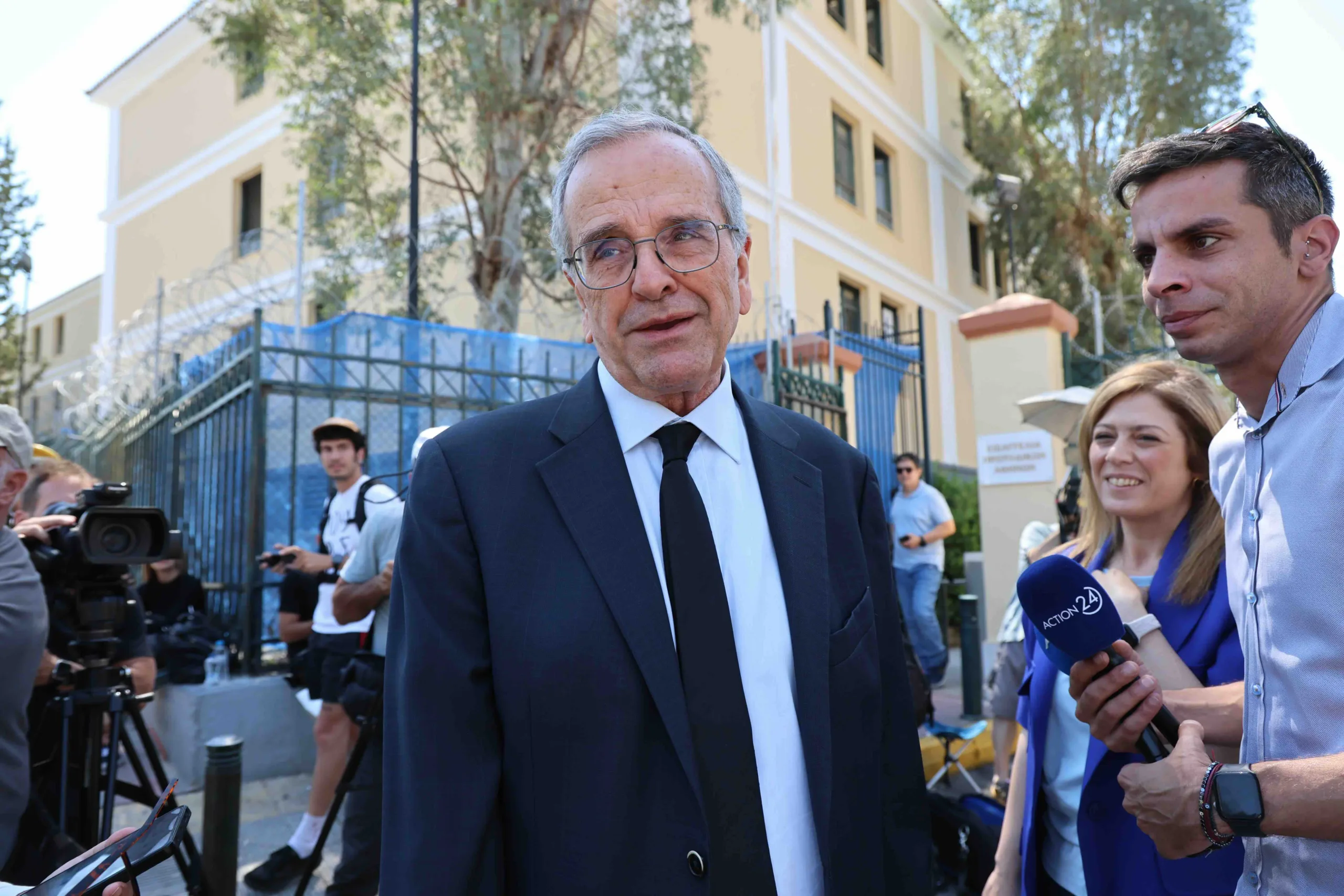 &Tau;&omicron;&nu; &Sigma;&epsilon;&pi;&tau;έ&mu;&beta;&rho;&iota;&omicron;, &mu;&epsilon;&tau;ά &tau;&eta; &Delta;&Epsilon;&Theta;, &theta;' &alpha;&nu;&alpha;&kappa;&omicron;&iota;&nu;ώ&sigma;&epsilon;&iota; &tau;&omicron; &kappa;ό&mu;&mu;&alpha; &omicron; &Alpha;&nu;&tau;ώ&nu;&eta;&sigmaf; &Sigma;&alpha;&mu;&alpha;&rho;ά&sigmaf;