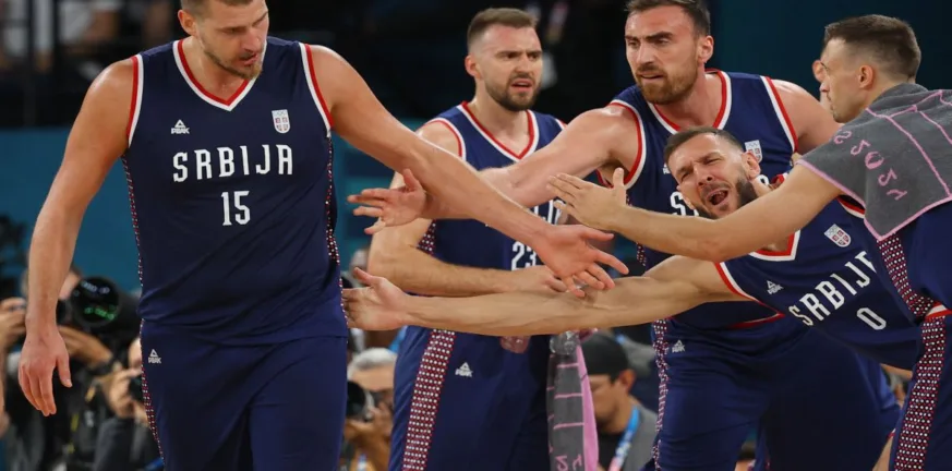 Με Γιόκιτς, Μιλουτίνοφ και πρώην του Προμηθέα στα Παράθυρα του Αυγούστου η Σερβία