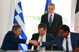 Επικύρωση συμφωνίας με υπογραφές για την ηλεκτρική διασύνδεση Ελλάδας-Κύπρου