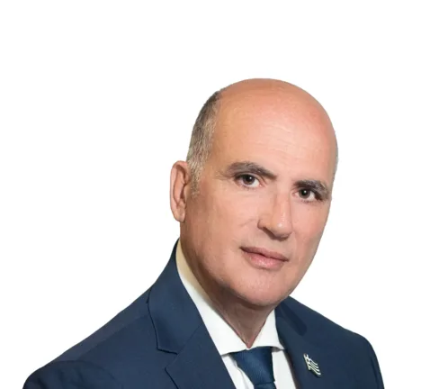 Από την Αθήνα στην Ουάσιγκτον: Τρία χρόνια μετά, ποιος λογοδοτεί για όσα ειπώθηκαν και έγιναν στην πανδημία;