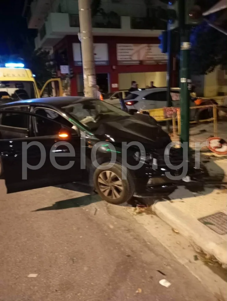 Τροχαίο με το… καλημέρα στην Πάτρα – Δύο ελαφρά τραυματίες Τροχαίο με το… καλημέρα στην Πάτρα – Δύο ελαφρά τραυματίες