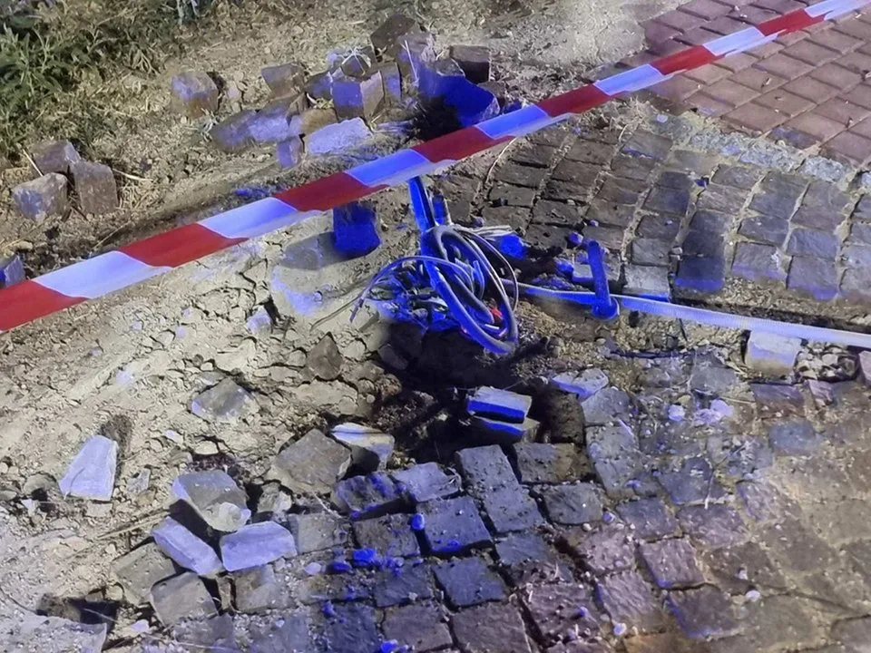 Τραγωδία στα Άνω Λιόσια: Νεκρή 17χρονη σε σφοδρή πρόσκρουση ΙΧ σε κολώνα Τραγωδία στα Άνω Λιόσια: Νεκρή 17χρονη σε σφοδρή πρόσκρουση ΙΧ σε κολώνα