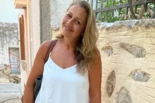 «Ένα τσίμπημα άλλαξε τη ζωή μου»: 42 ημέρες σε κώμα μετά τις διακοπές στη Σύρο