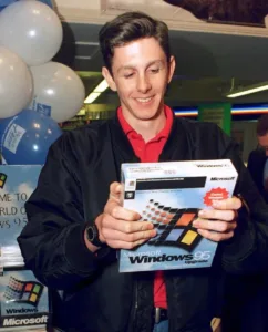 Windows 95: Η ημέρα που η Microsoft έκανε την τεχνολογία… ροκ Windows 95: Η ημέρα που η Microsoft έκανε την τεχνολογία… ροκ