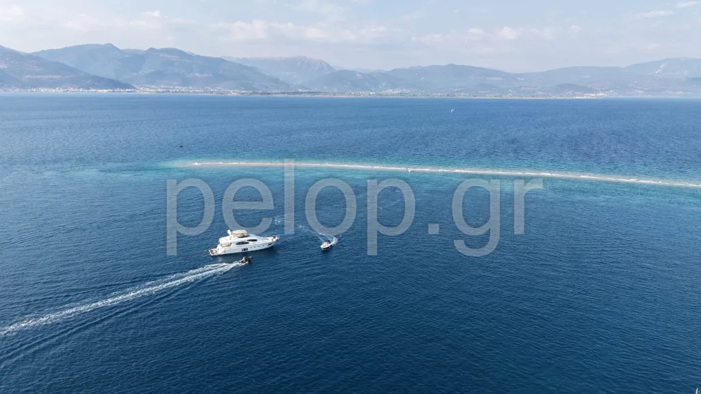 Δρέπανο: Ξεκόλλησε το αμερικανικό γιοτ από τα αβαθή – Δείτε τη στιγμή της αποκόλλησης ΦΩΤΟ ΒΙΝΤΕΟ Δρέπανο: Ξεκόλλησε το αμερικανικό γιοτ από τα αβαθή – Δείτε τη στιγμή της αποκόλλησης ΦΩΤΟ ΒΙΝΤΕΟ