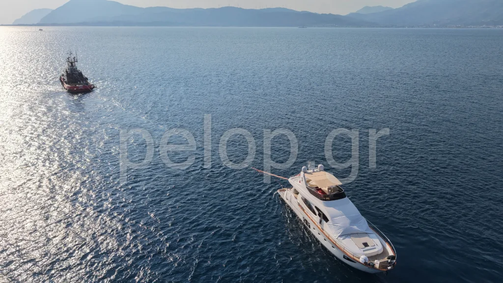 Δρέπανο: Ξεκόλλησε το αμερικανικό γιοτ από τα αβαθή – Δείτε τη στιγμή της αποκόλλησης ΦΩΤΟ ΒΙΝΤΕΟ Δρέπανο: Ξεκόλλησε το αμερικανικό γιοτ από τα αβαθή – Δείτε τη στιγμή της αποκόλλησης ΦΩΤΟ ΒΙΝΤΕΟ