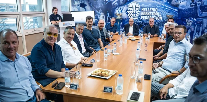 ΕΟΚ: Πρόταση «επανάσταση» στη GBL για τους ορισμούς διαιτητών, με ΑΙ σε όλες τις άλλες κατηγορίες