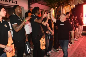 Εγκαίνια στον Προμηθέα με ψήφο εμπιστοσύνης από την Πάτρα - Φωτογραφίες Εγκαίνια στον Προμηθέα με ψήφο εμπιστοσύνης από την Πάτρα - Φωτογραφίες