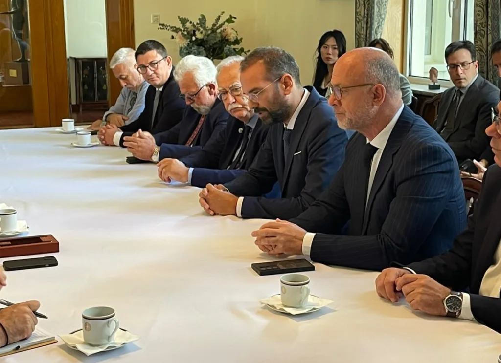 Δυτική Ελλάδα – Κίνα: Ανοίγει δίαυλος για επιχειρήσεις, τουρισμό και Πανεπιστήμιο Πατρών