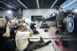 Κλοπ: Κάλεσε 44 παίκτες στη Γερμανία και έκανε πολιτική δήλωση για την ακροδεξιά