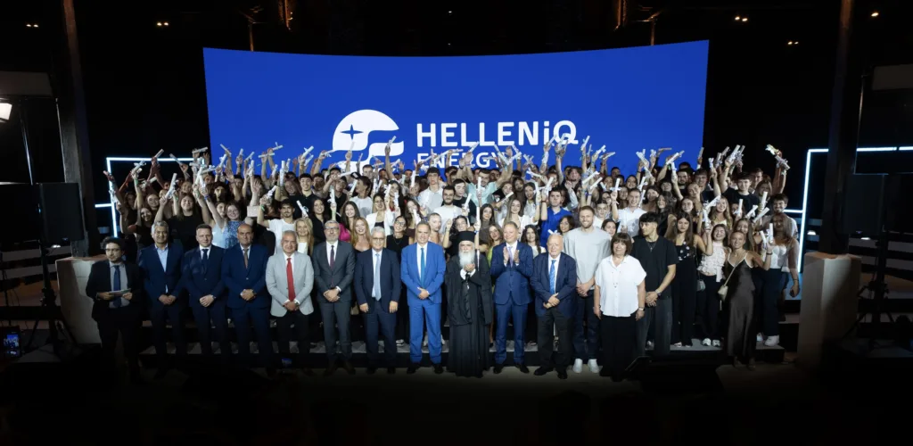 «Το μέλλον είναι δικό σας»: H HELLENiQ ENERGY επιβραβεύει για 18η χρονιά τη νέα γενιά