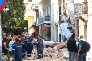 Πλάκα: Βίντεο-ντοκουμέντο από το μοιραίο κτίριο