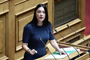 Γιαννακοπούλου «καρφώνει» Φαραντούρη για Σδούκου: «Δεν μπορείς να μιλάς έτσι σε μια γυναίκα»