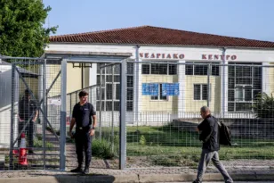 Δικαστήριο στη Λάρισα όπου διεξάγεται η δίκη για τη σιδηροδρομική τραγωδία στα Τέμπη
