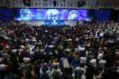 Ο Κυριάκος Μητσοτάκης στο βήμα της 90ής ΔΕΘ κατά την παρουσίαση των οικονομικών μέτρων