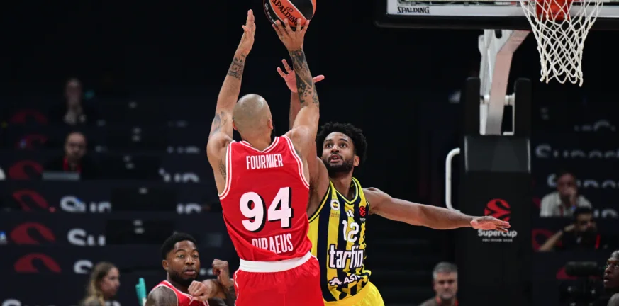 Ολυμπιακός – Φενέρ 92-90: Επική ανατροπή με Φουρνιέ και πρόκριση στον τελικό του Super Cup της Euroleague