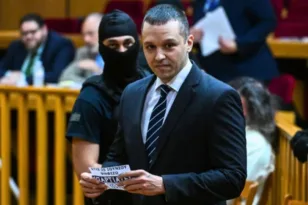 O Κασιδιάρης προαναγγέλλει…απειλητικά την κάθοδό του στις εθνικές εκλογές!