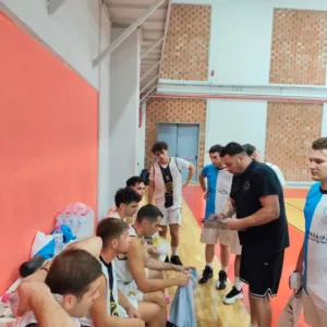 Τουρνουά «Φάνης Κολλιόπουλος»: Στον τελικό Αίολος Αγυιάς και Κεραυνός Αιγίου Τουρνουά «Φάνης Κολλιόπουλος»: Στον τελικό Αίολος Αγυιάς και Κεραυνός Αιγίου