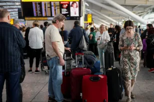 Βρετανία: Χάος, ακυρώθηκαν πάνω από 600 πτήσεις λόγω τεχνικής βλάβης στο σύστημα εναέριας κυκλοφορίας